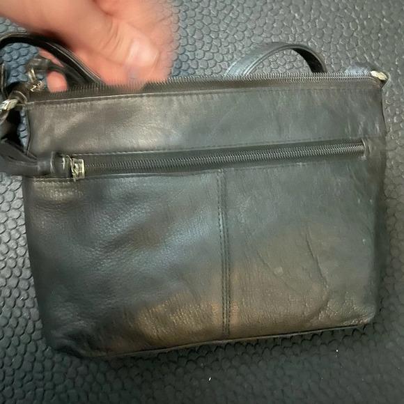 Vintage Black 100% Leather Small Cross‎ Body Purse with Silver Zippers - Picture 9 of 12